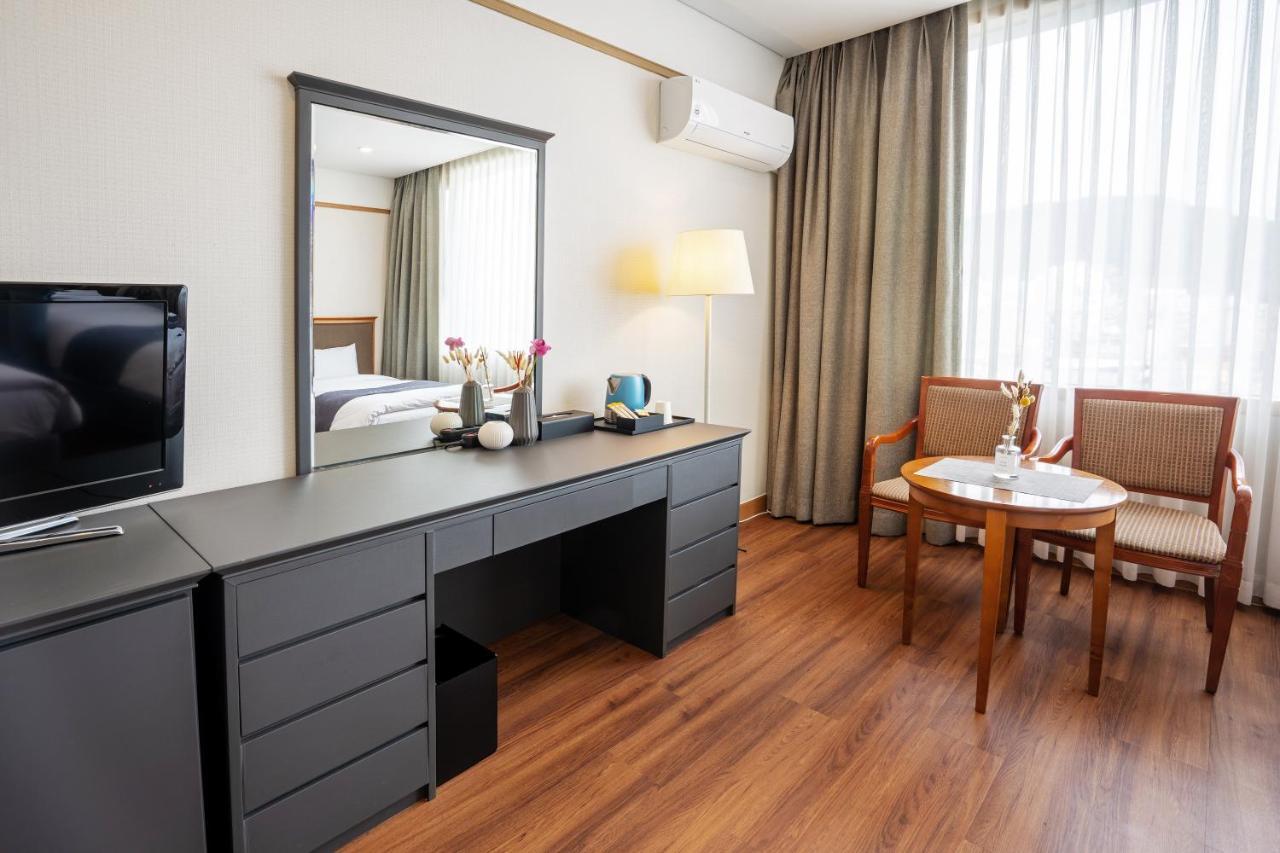 Hotel Homefourest Geoje Buitenkant foto
